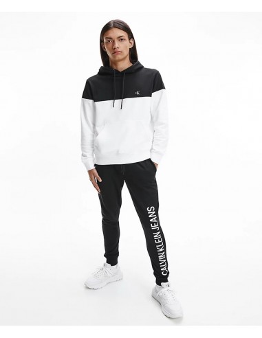 Calvin Klein pantalón chandal de algodón orgánico con logo y corte ajustado  Color NEGRO Talla S