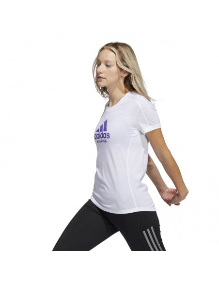 Camiseta de running de manga corta de la marca Adidas para mujer. Vista lateral.