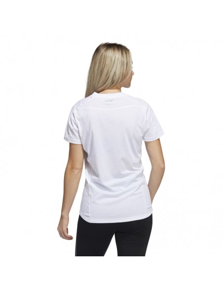 Camiseta de running de manga corta de la marca Adidas para mujer. Vista espalda.