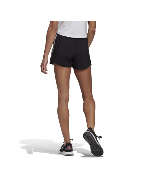Shorts para hacer deporte de la marca Adidas para mujer, con diseño de 3 bandas en los laterales. Vista espalda.
