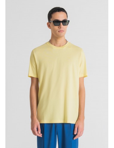 Regular fit t-shirt in soft cotton...