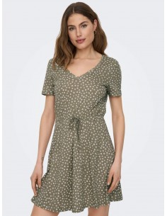 Only May Short Sleeve V...