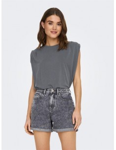 Only loose fit t-shirt in...