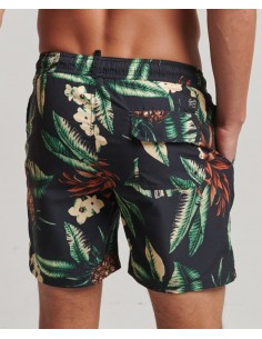 Hawaiian print swim shorts... 2