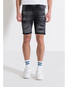 Skinny fit Ozzy denim...