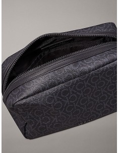 Calvin Klein Logo Toiletry Bag 2