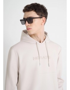 Relaxed fit cotton blend... 2