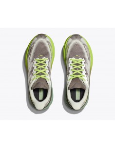 Clifton 9 GORE-TEX by Hoka 2