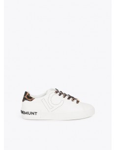 Lola Casademunt perforated...