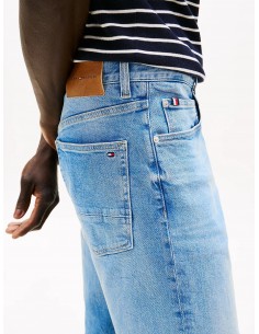 Tommy Hilfiger Brooklyn... 2