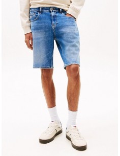 Pantalón corto vaquero...