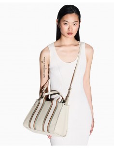 Armani Exchange Contrast... 2