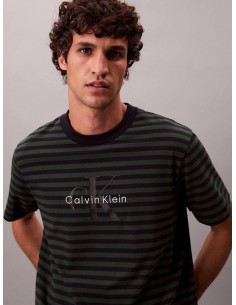 Calvin Klein Loose-Fit...