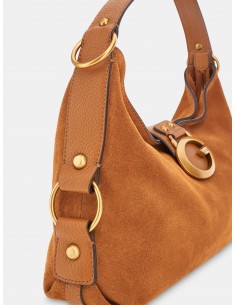 Guess Camden Genuine... 2