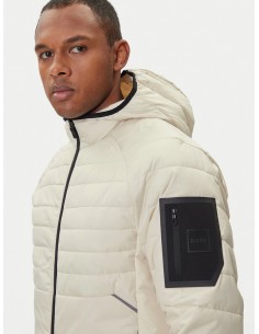 Chaqueta repelente al agua...