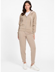 Nuevo pantalón chándal en... 2