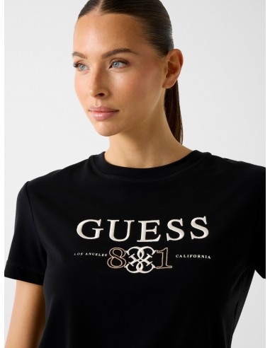 Camiseta con logo bordado de Guess