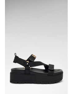 Sandalias con plataforma... 2