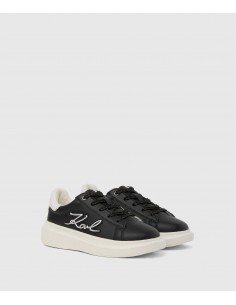 Zapatillas deportivas...