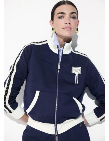 Sudadera con strass y perlas en...